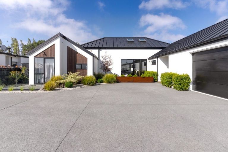 Photo of property in 5 Kawharu Street, Marshland, Christchurch, 8083