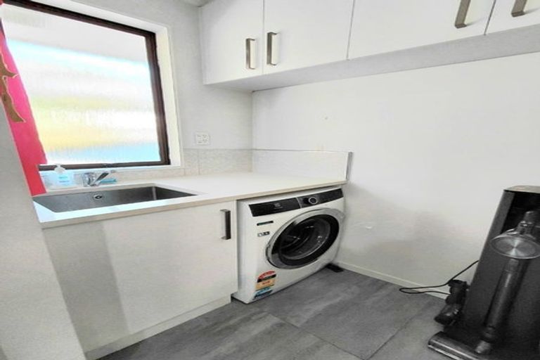 Photo of property in 179 Glengarry Road, Glen Eden, Auckland, 0602
