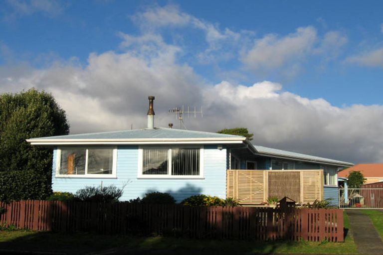 Photo of property in 84 Michael Road, Paraparaumu Beach, Paraparaumu, 5032