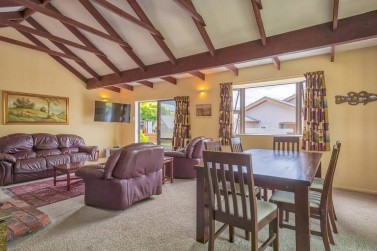 Photo of property in 6a Bills Way, Wanaka, 9305