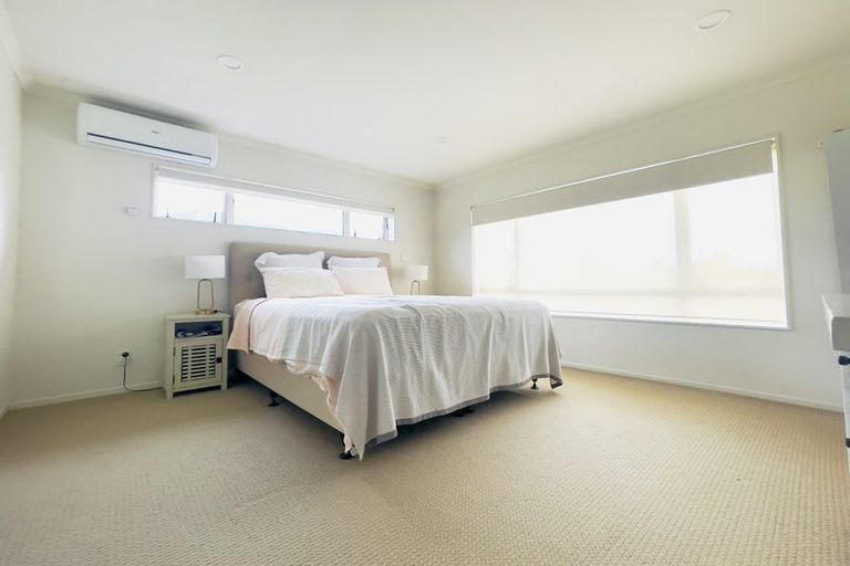 Photo of property in 13 Pickaberry Avenue, Karaka, Papakura, 2113