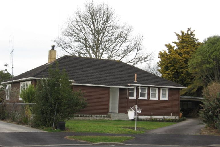 Photo of property in 9 Armitage Place, Fairfield, Hamilton, 3214