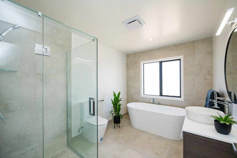 Photo of property in 167 Spur Road West, Colyton, Feilding, 4775