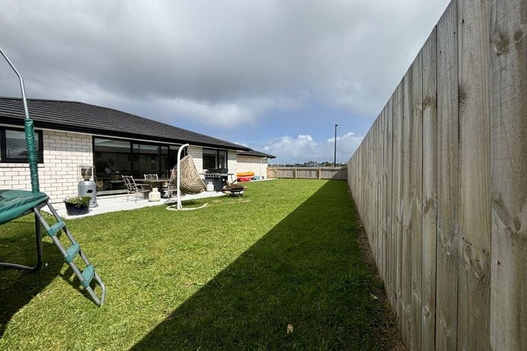Photo of property in 5 Kapiakauri Road, One Tree Point, 0118