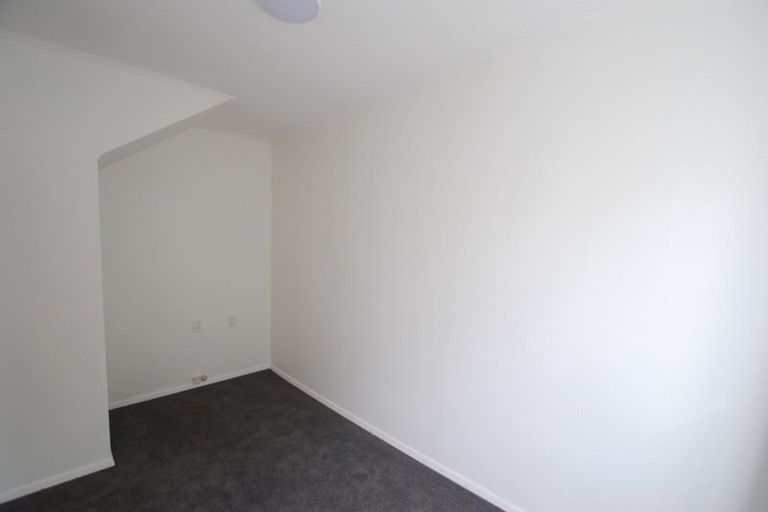 Photo of property in 127 Broderick Road, Johnsonville, Wellington, 6037