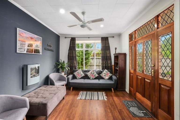 Photo of property in 34 Glenfield Crescent, Mairehau, Christchurch, 8052