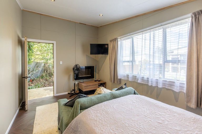 Photo of property in 11b Holyrood Terrace, Waipukurau, 4200