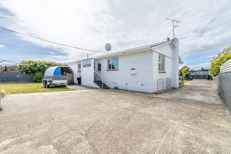 Photo of property in 63 Edinburgh Crescent, Waikiwi, Invercargill, 9810