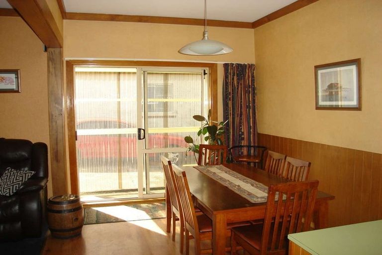 Photo of property in 73 Jenkin Street, Strathern, Invercargill, 9812