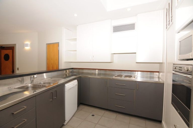 Photo of property in Dominion Apartments, 28/80 Victoria Street, Wellington Central, Wellington, 6011