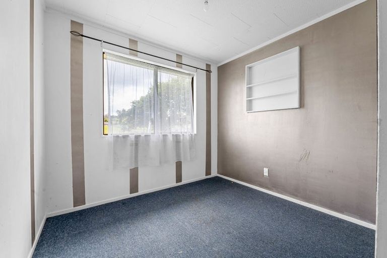 Photo of property in 77 Foster Road, Temple View, Hamilton, 3290