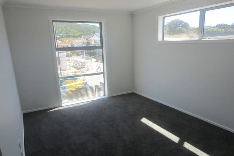 Photo of property in 21 Kaki Drive, Kenepuru, Porirua, 5022