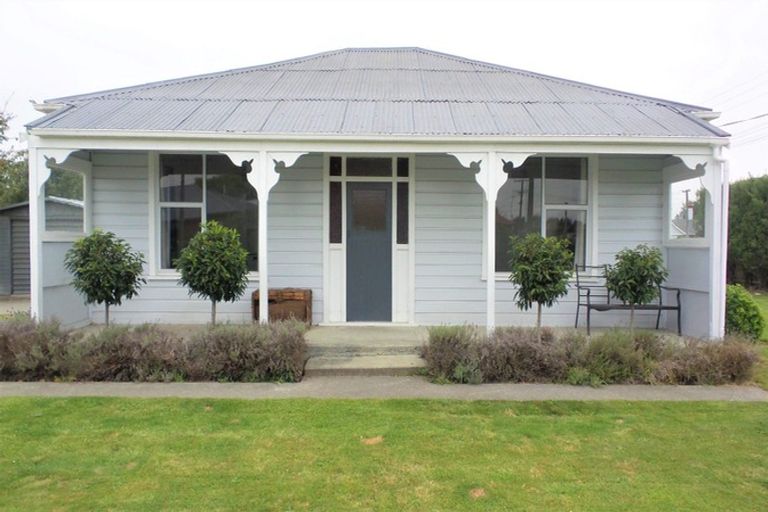 Photo of property in 12 Ewen Road, Temuka, 7920