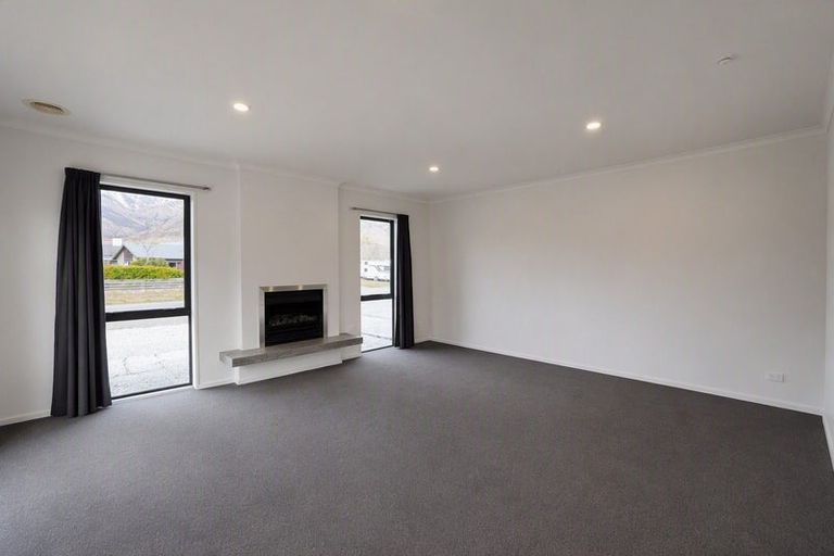 Photo of property in 25 Mavora Road, Lake Hayes, Queenstown, 9304