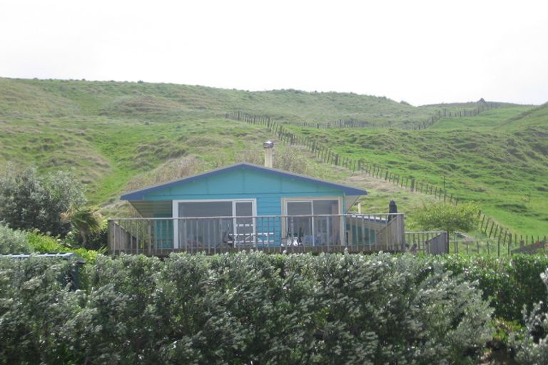 Photo of property in 80 Moana Road, Okitu, Gisborne, 4010