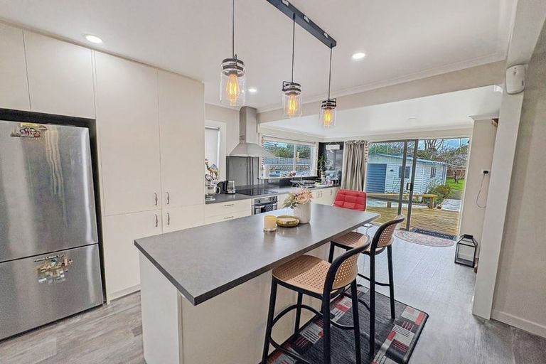 Photo of property in 71 Barraud Street, Dannevirke, 4930