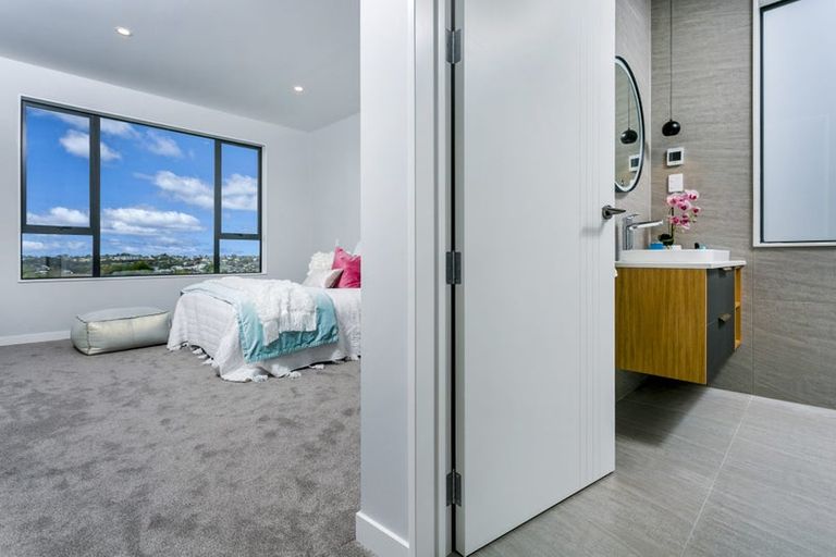 Photo of property in 23 Paikea Street, Albany Heights, Auckland, 0632