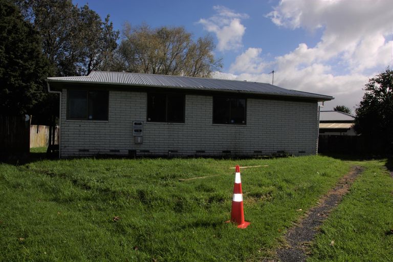 Photo of property in 20 Pukeroa Place, Papakura, 2110