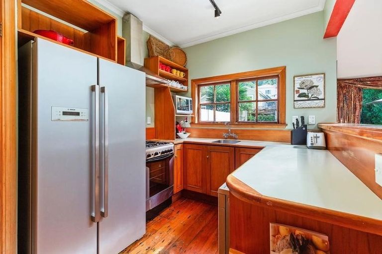 Photo of property in 128 Tinakori Road, Thorndon, Wellington, 6011