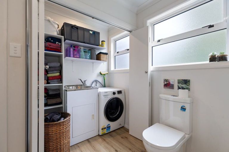 Photo of property in 6 Belgrave Place, Awapuni, Palmerston North, 4412