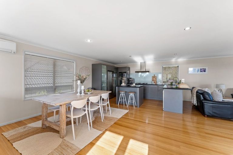Photo of property in 125 Alec Craig Way, Gulf Harbour, Whangaparaoa, 0930