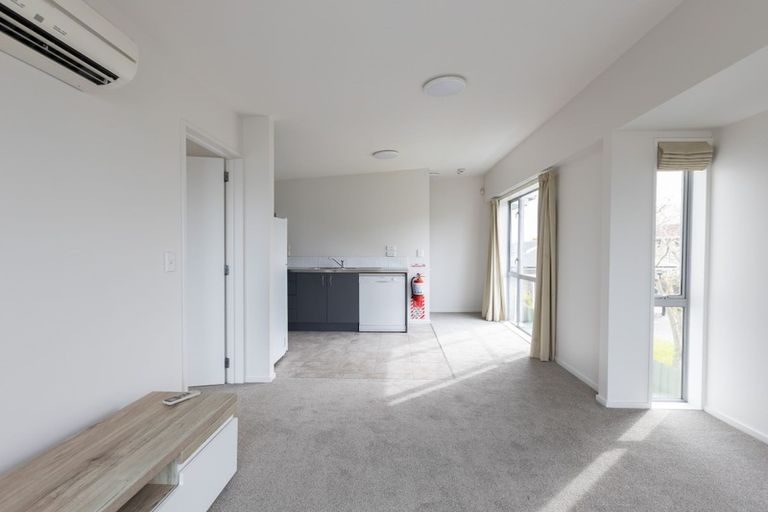 Photo of property in 8a Rotherham Street, Riccarton, Christchurch, 8041