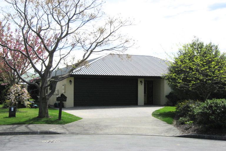 Photo of property in 14 Stagg Place, Brightwater, 7022