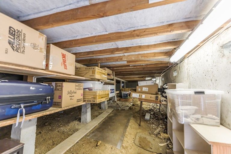 Photo of property in 5 Ridd Crescent, Karori, Wellington, 6012