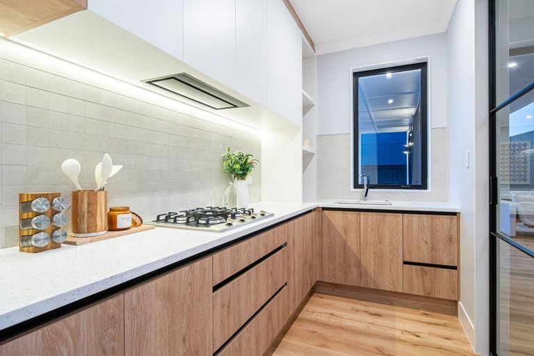 Photo of property in 14 Streamview Way, Long Bay, Auckland, 0630