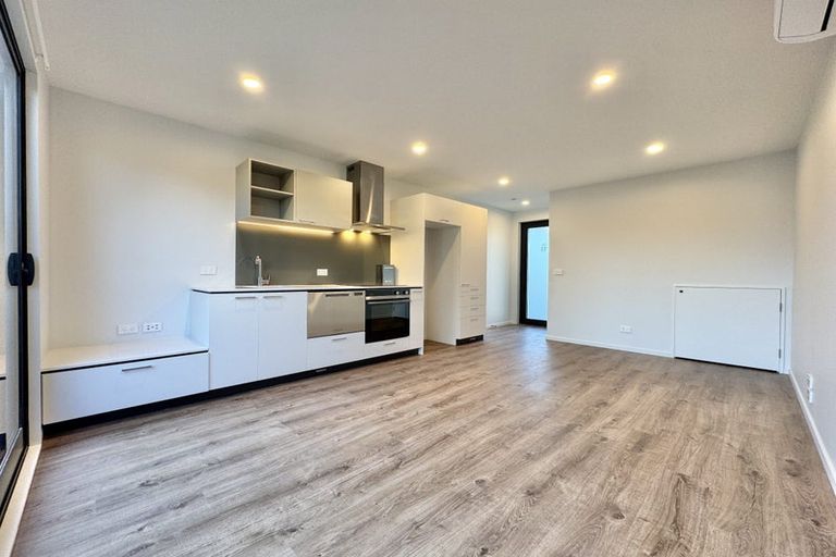 Photo of property in 4/231 Marine Parade, New Brighton, Christchurch, 8061