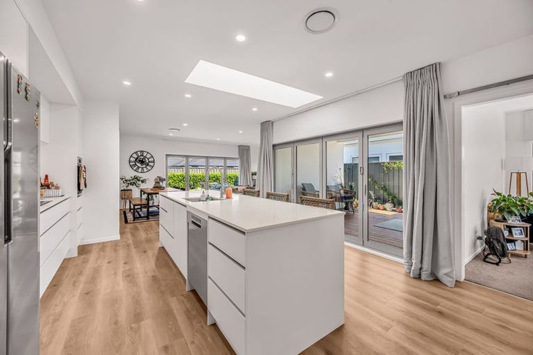 Photo of property in 47 Pelorus Avenue, Poraiti, Napier, 4112