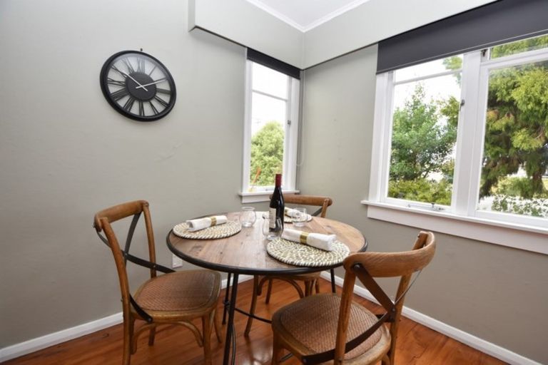 Photo of property in 229 High Street North, Carterton, 5713