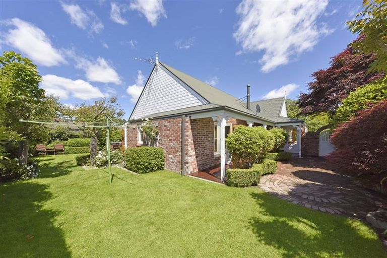 Photo of property in 22 Holderness Place, Ilam, Christchurch, 8041