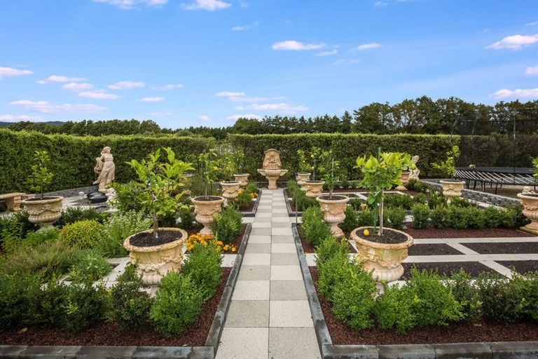 Photo of property in 342a Tararua Road, Levin, 5571