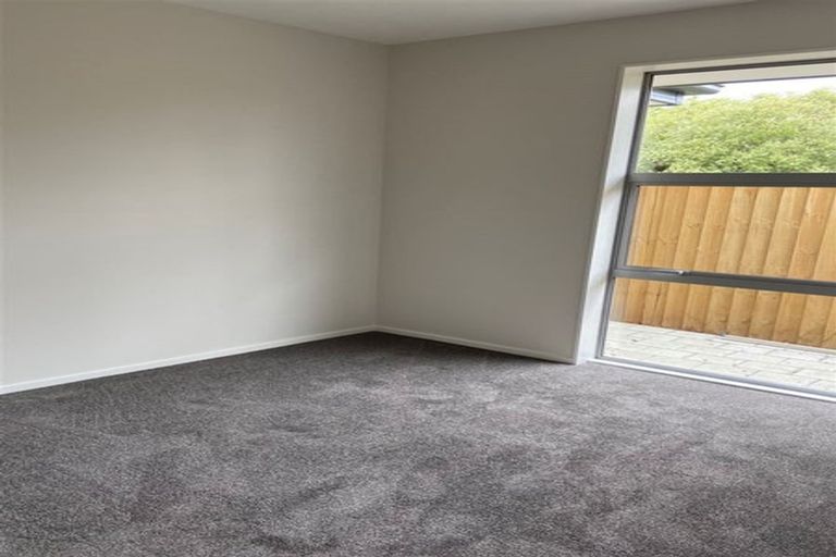 Photo of property in 9/3 Nyoli Street, Northcote, Christchurch, 8052
