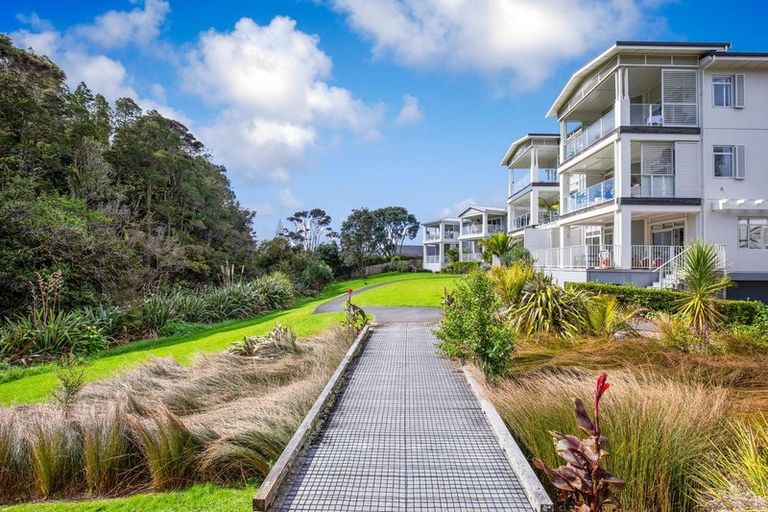 Photo of property in 73 Parkside Drive, Orewa, 0931