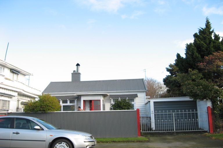 Photo of property in 15 Sherborne Street, St Albans, Christchurch, 8014