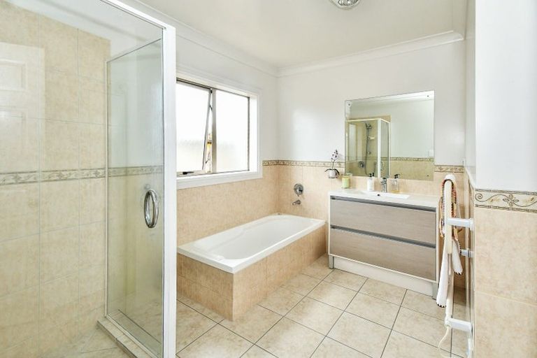 Photo of property in 85 Smales Road, East Tamaki, Auckland, 2013