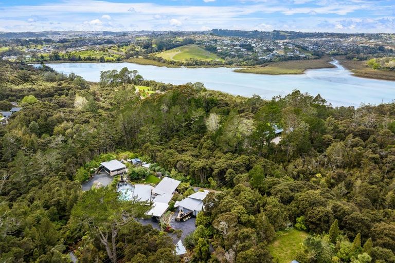 Photo of property in 361h Paremoremo Road, Paremoremo, Auckland, 0632