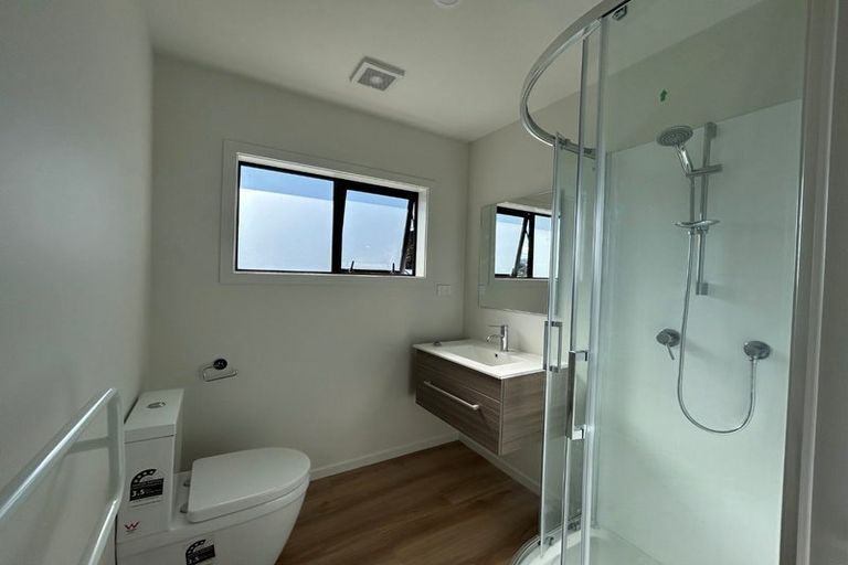 Photo of property in 6d Grays Road, Plimmerton, Porirua, 5026