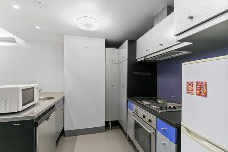 Photo of property in St Pauls Apartments, 42/43 Mulgrave Street, Thorndon, Wellington, 6011