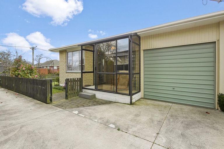 Photo of property in 1/60 Veitches Road, Casebrook, Christchurch, 8051