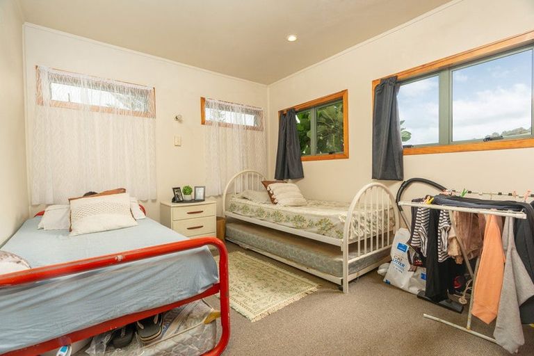 Photo of property in 132 Oakura Road, Oakura, Hikurangi, 0184