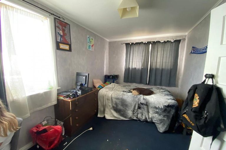 Photo of property in 15 Derby Street, Eltham, 4322