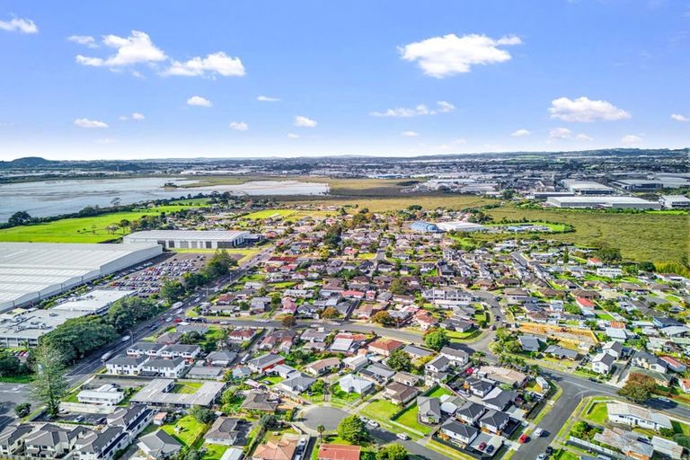 Photo of property in 5 Maitland Place, Favona, Auckland, 2024