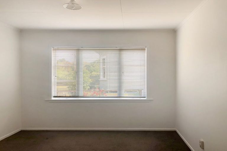 Photo of property in 16 Saint Joseph Street, Waipukurau, 4200