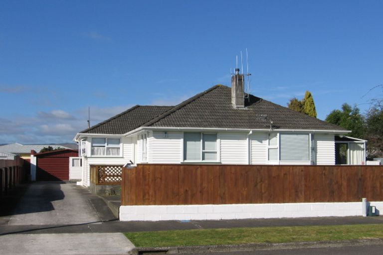 Photo of property in 3 Iona Street, Hokowhitu, Palmerston North, 4410
