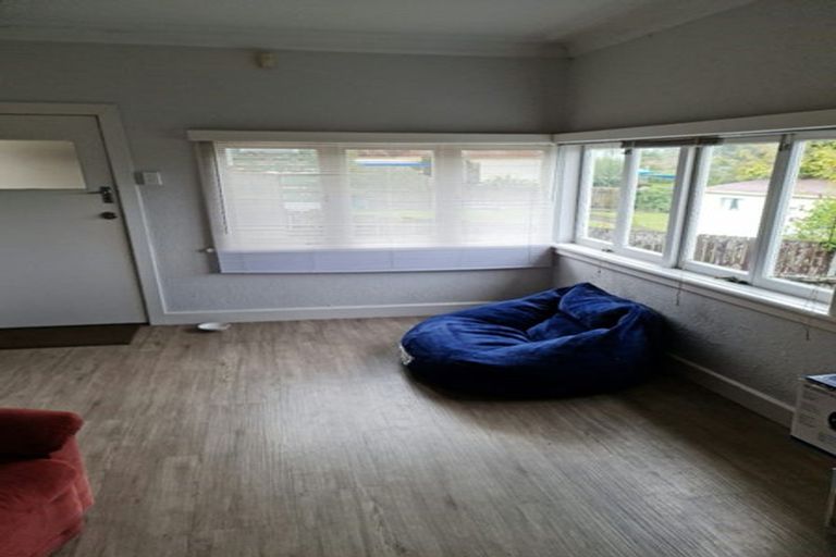 Photo of property in 310 West Coast Road, Glen Eden, Auckland, 0602