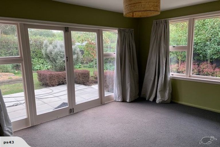 Photo of property in 17 Braithwaite Street, Ilam, Christchurch, 8041