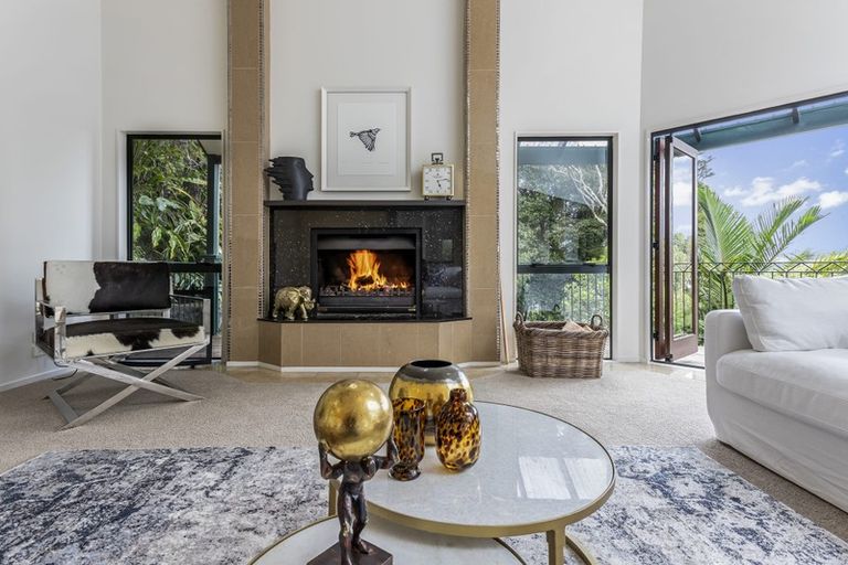 Photo of property in 64 Scenic Drive, Titirangi, Auckland, 0604